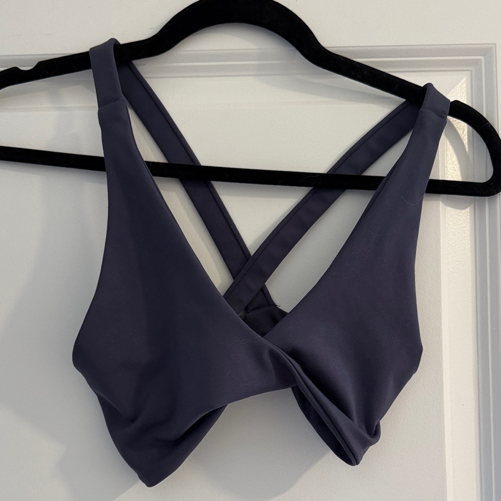 Women's Twist-Front Crisscross Sports Bralette - Deep Navy